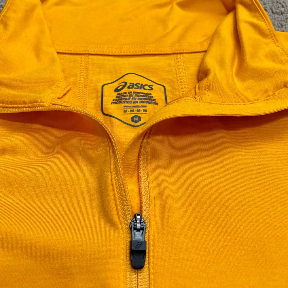 ASICS Long Sleeve Runner Pullover